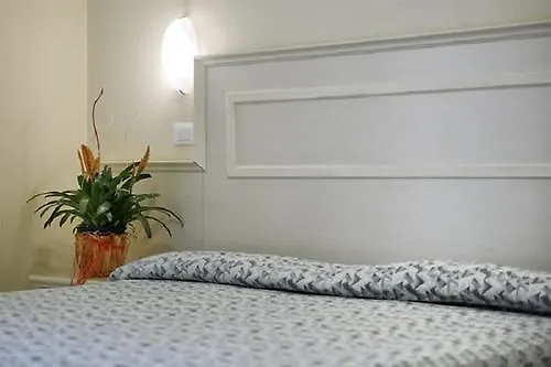 מלון בלריה-איגאה מרינה Albergo Ristorante Pozzi