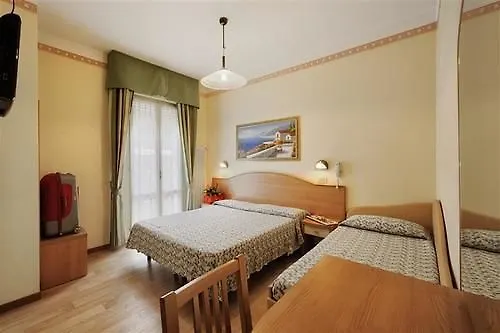 בלריה-איגאה מרינה Albergo Ristorante Pozzi 2*, בלריה-איגאה מרינה איטליה