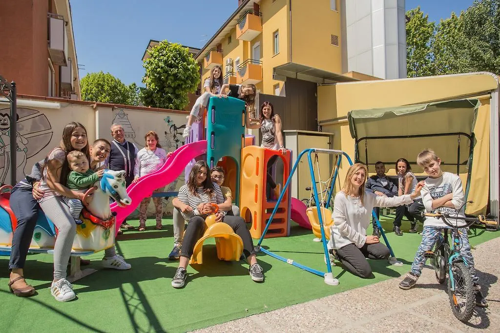 Albergo Ristorante Pozzi Bellaria-Igea Marina Hotel