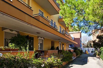 ** Ξενοδοχείο Albergo Ristorante Pozzi Μπελάρια-Ιτζέα Μαρίνα Ιταλία